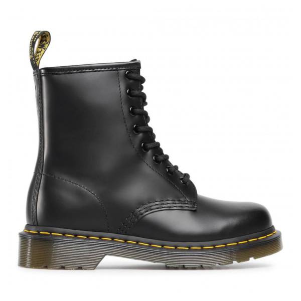 DR. MARTENS SMOOTH LEATHER LACE UP BOOTS