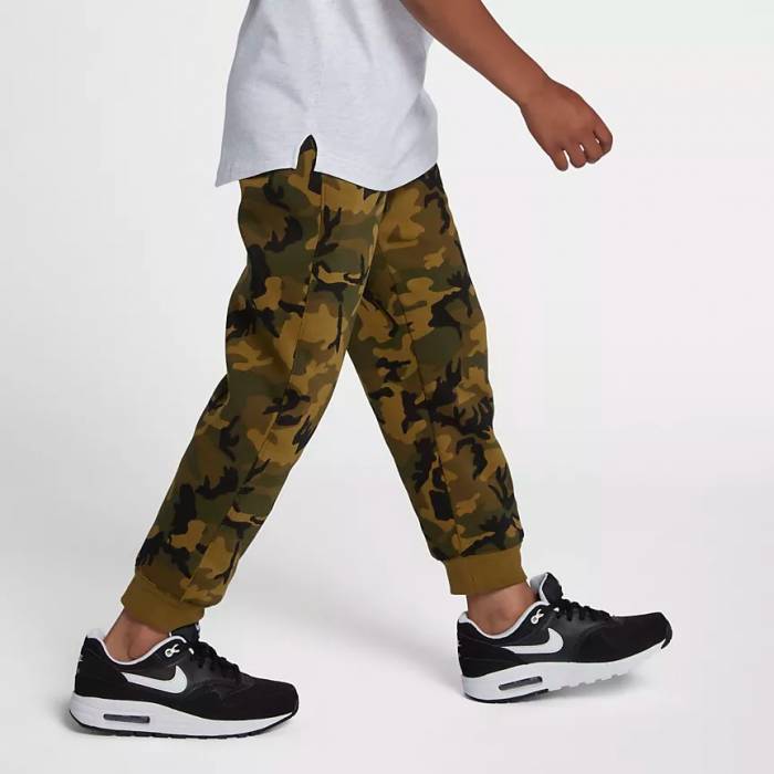 NIKE BOYS SPORTSWEAR FLEECE CAMO PANT