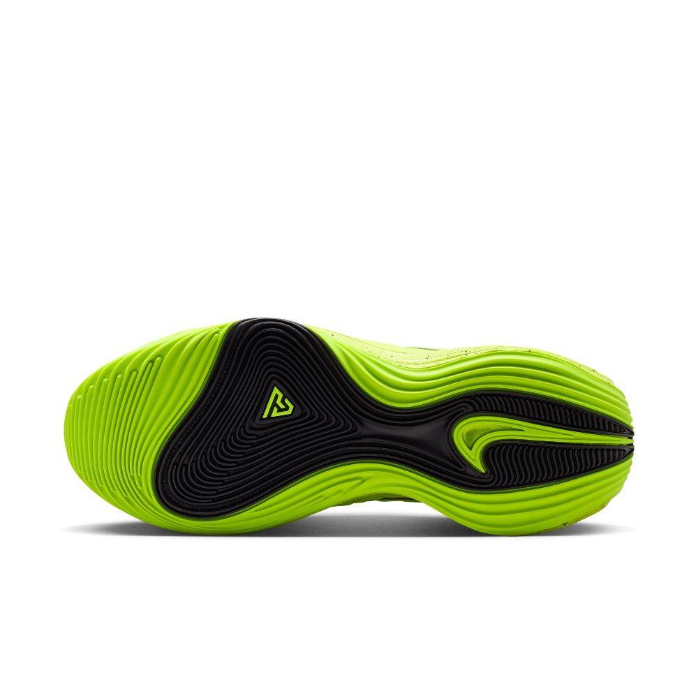 NIKE GIANNIS IMMORTALITY BASKETBALL SHOES