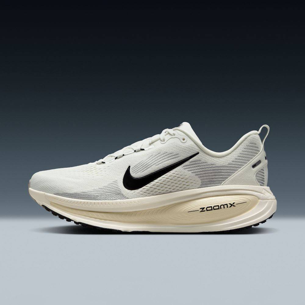NIKE VOMERO 18 ROAD RUNNING SHOES