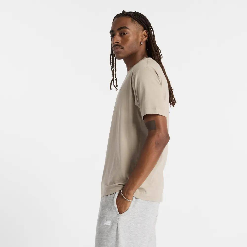 NEW BALANCE SMALL LOGO T-SHIRT