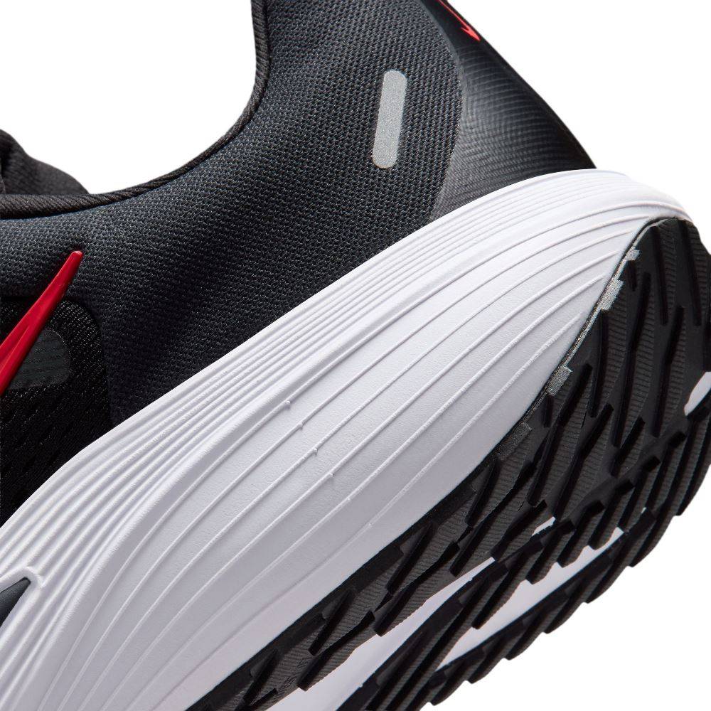 NIKE QUEST 7 RUNNING SHOES