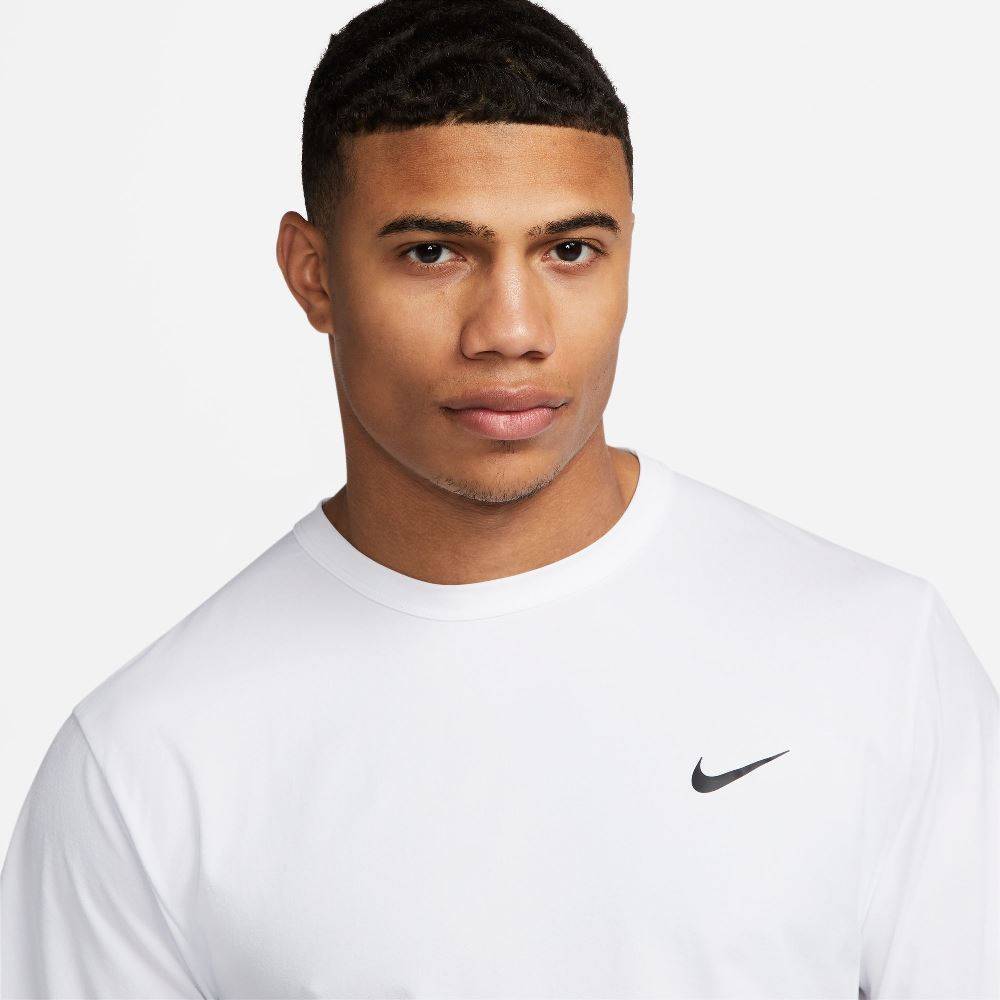NIKE DRI-FIT UV SHORT-SLEEVE VERSATILE TOP