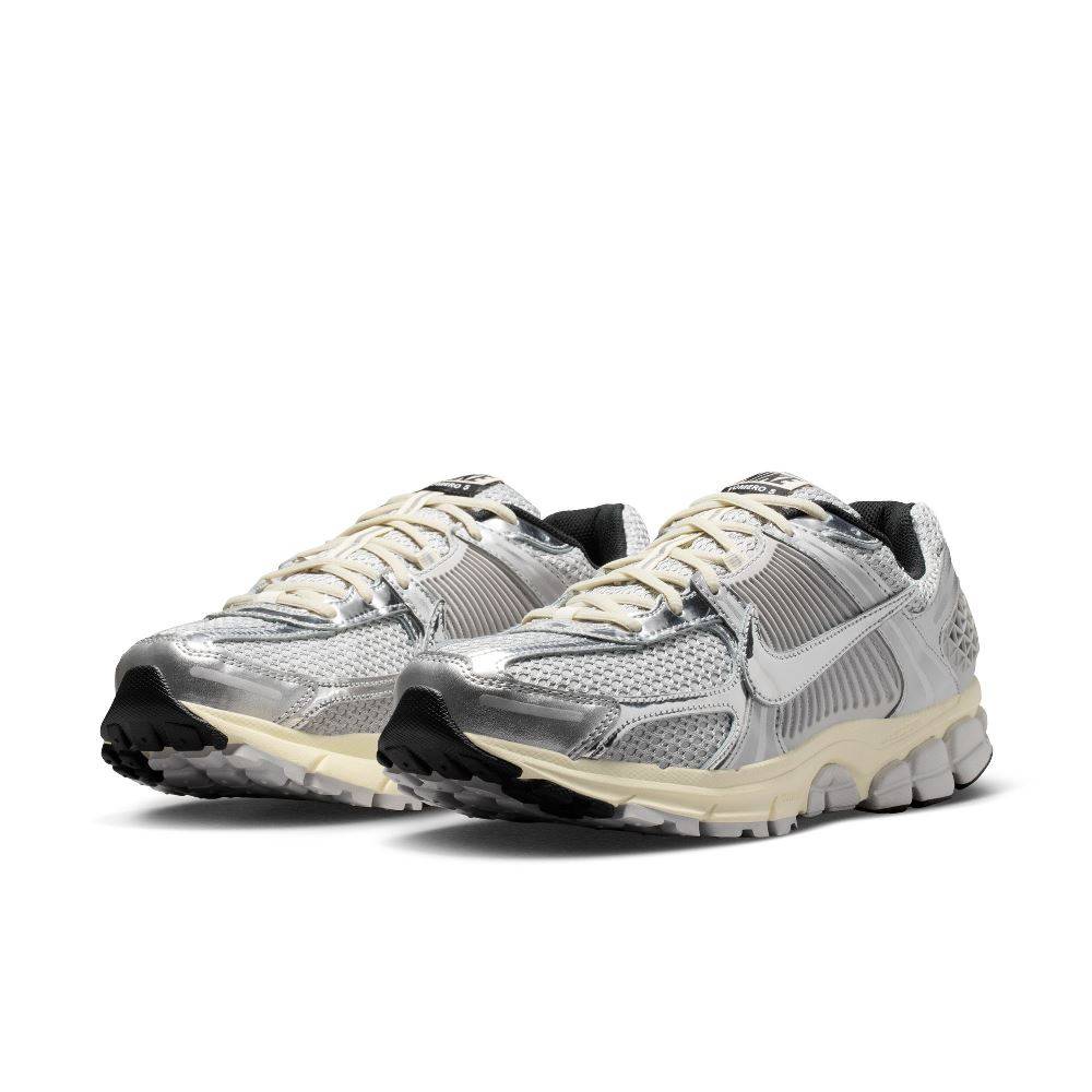 NIKE ZOOM VOMERO 5