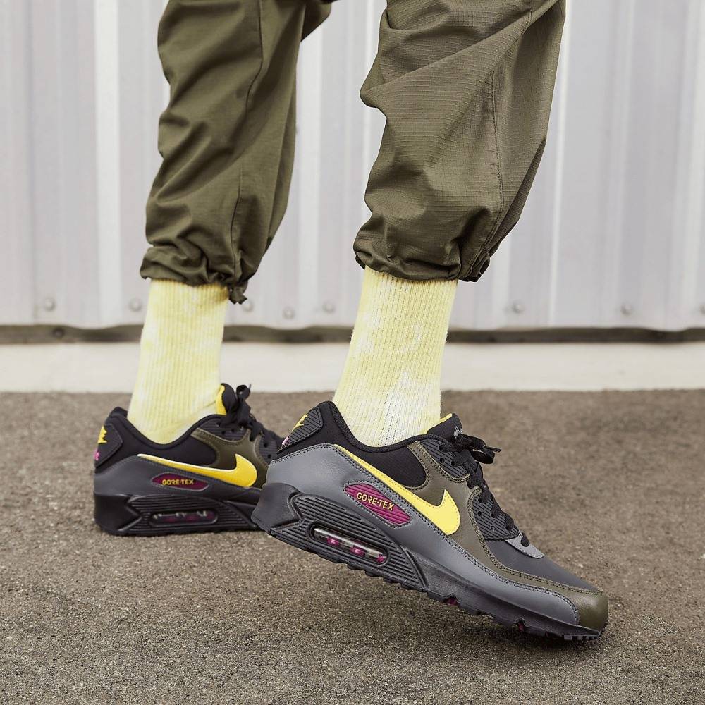 NIKE AIR MAX 90 GORE-TEX