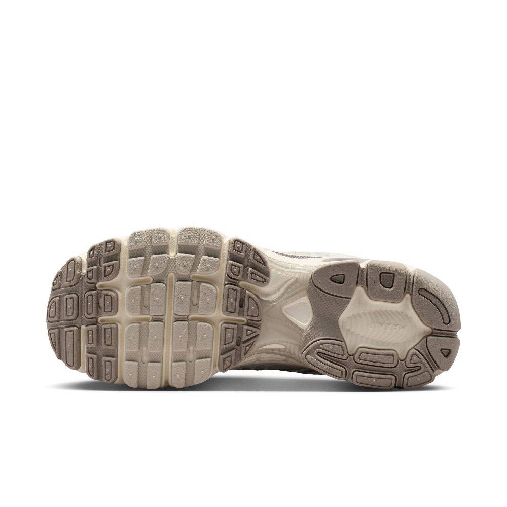 NIKE WOMENS AIR MAX MOTO 2K