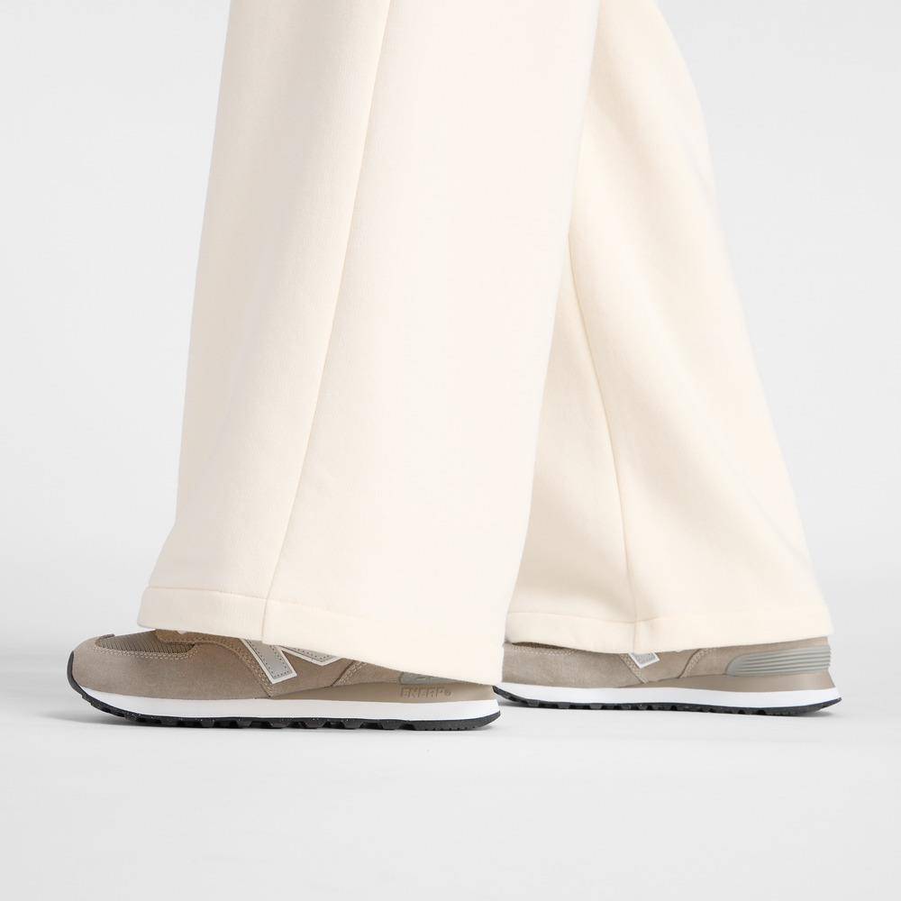 NEW BALANCE LINEAR HERITAGE FLEECE WIDE LEG PANT
