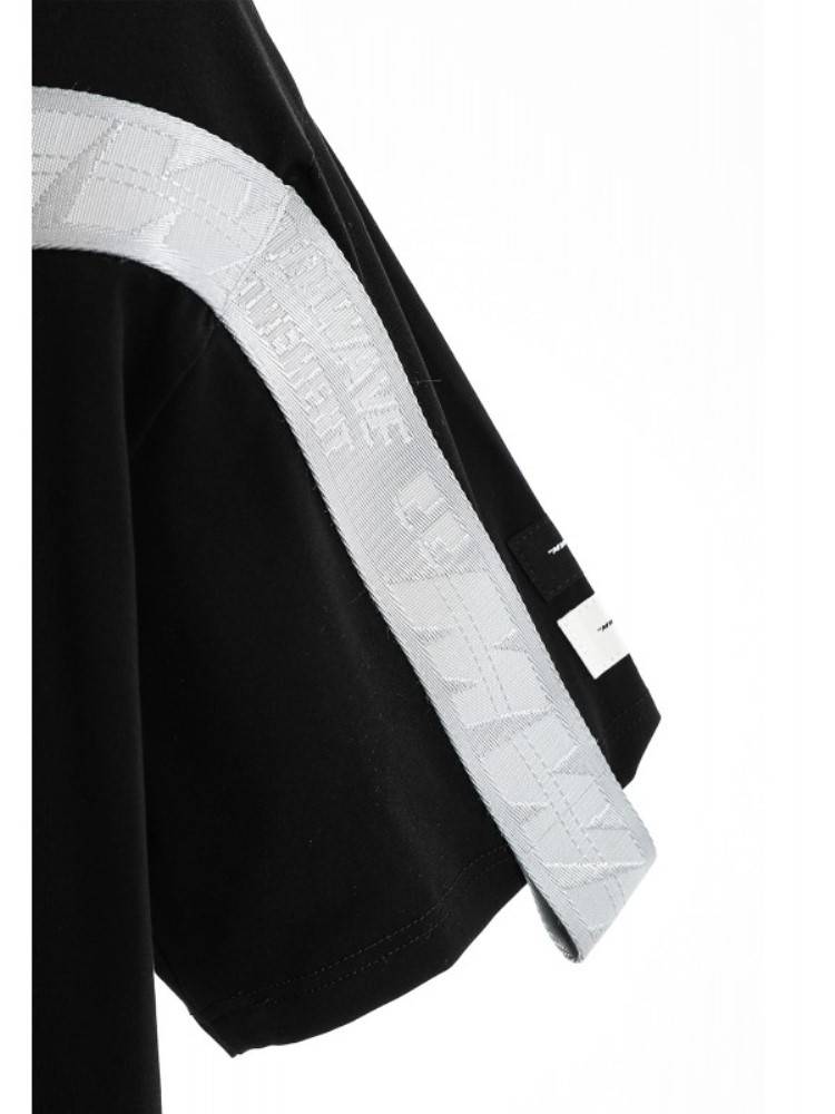 MWM BLACK METAL TAPE DETAIL REGULAR FIT TEE