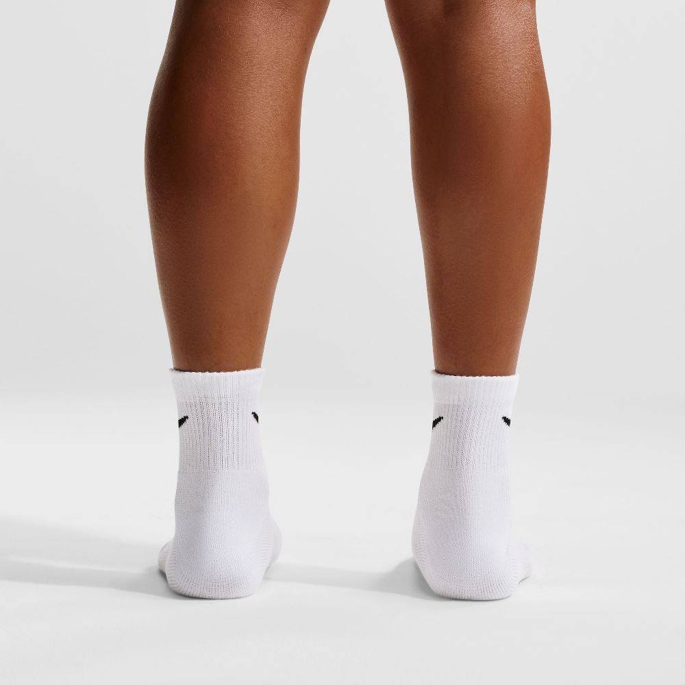 NIKE EVERYDAY ELEVATED ANKLE SOCKS (3-PAIRS)