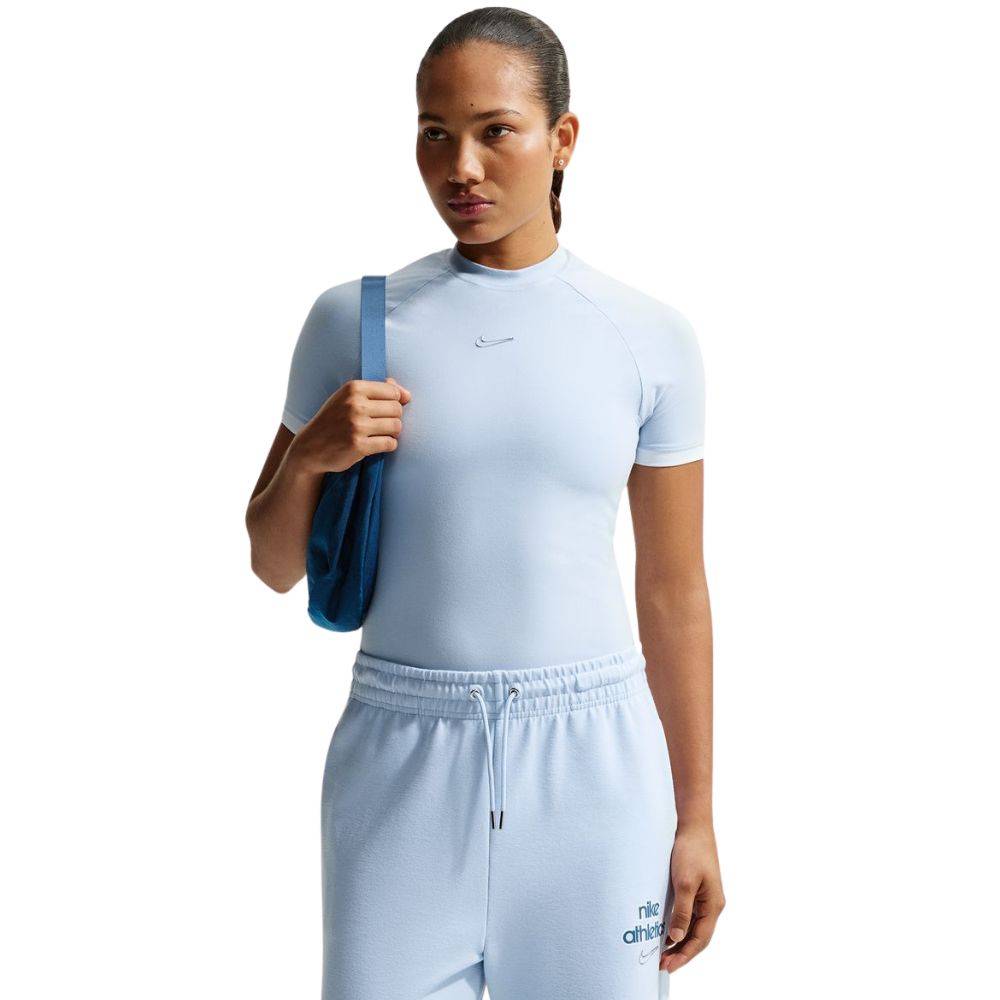 NIKE WOMENS FITTED SHORT-SLEEVE TOP