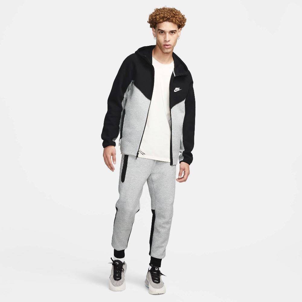 NIKE TECH FLEECE JOGGER