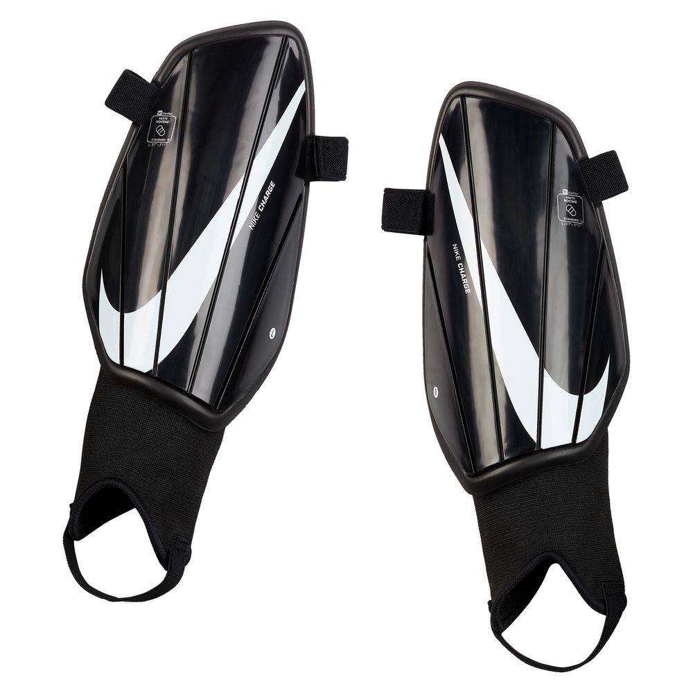 NIKE CHARGE FOOTBALL SHINGUARDS