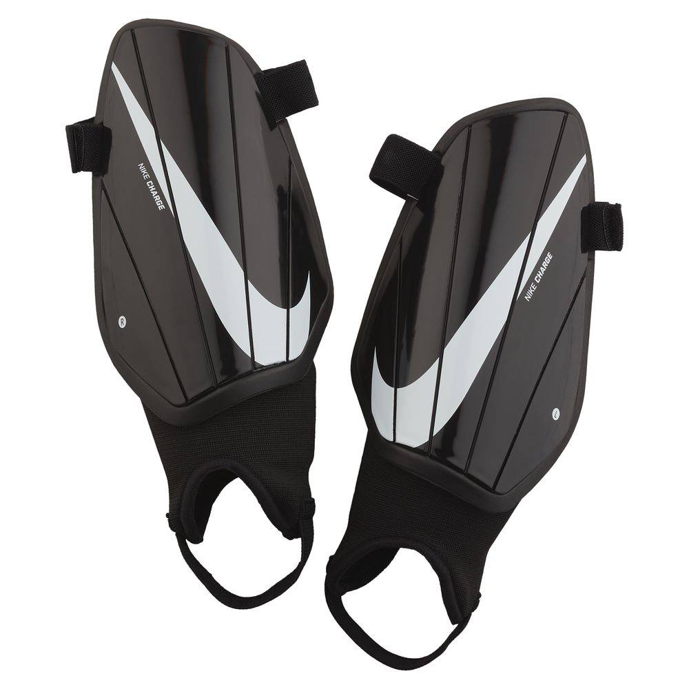 NIKE CHARGE FOOTBALL SHINGUARDS