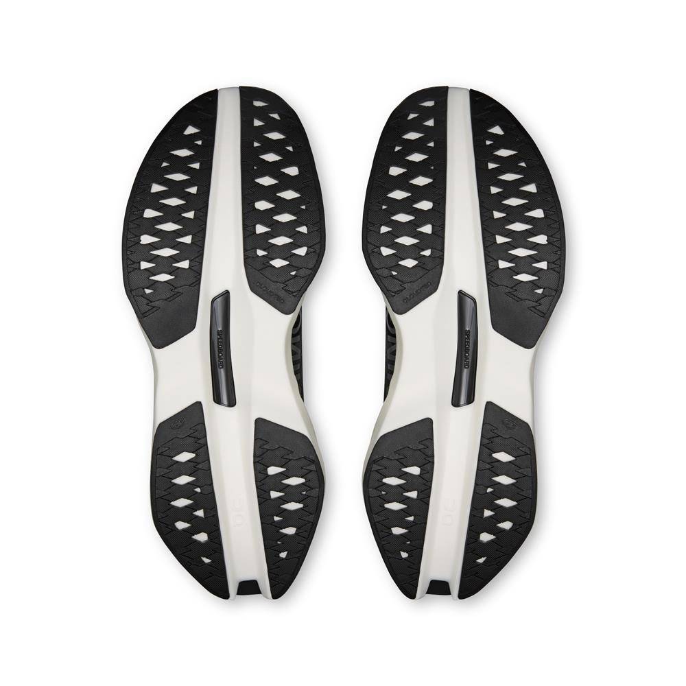 ON RUNNING CLOUDBOOM MAX SHOES M