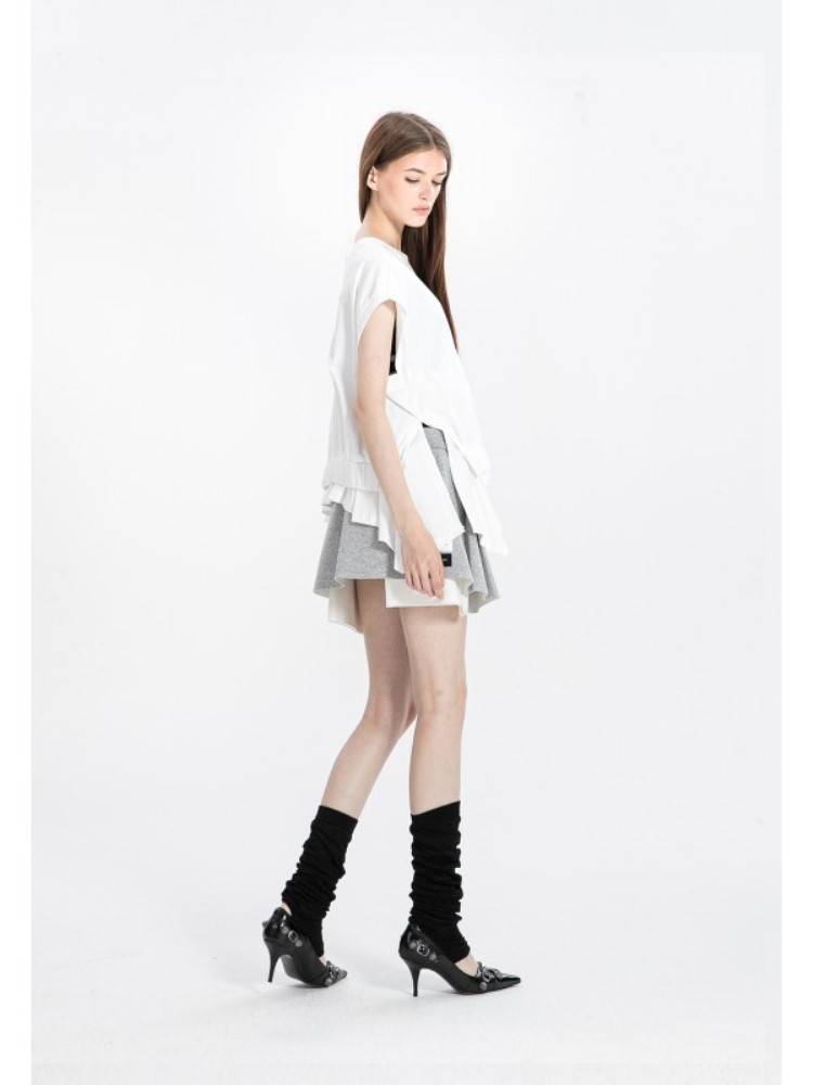 MWM BLACK SLEEVELESS TOP DOUBLE FABRIC DETAIL