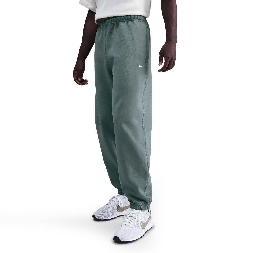 NIKE SOLO SWOOSH CUFFED FLEECE PANT