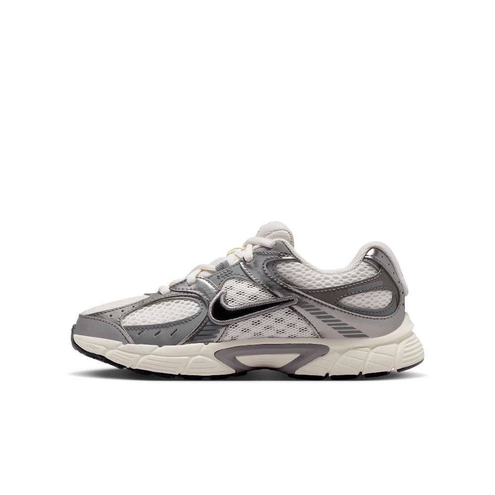 NIKE V5 RNR (GS) JR SHOES