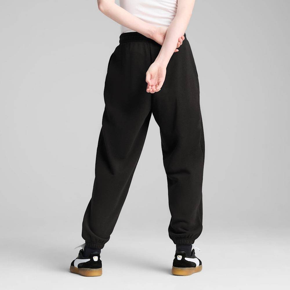 PUMA WARDROBE ESS RELAXED SWEATPANTS TR CL