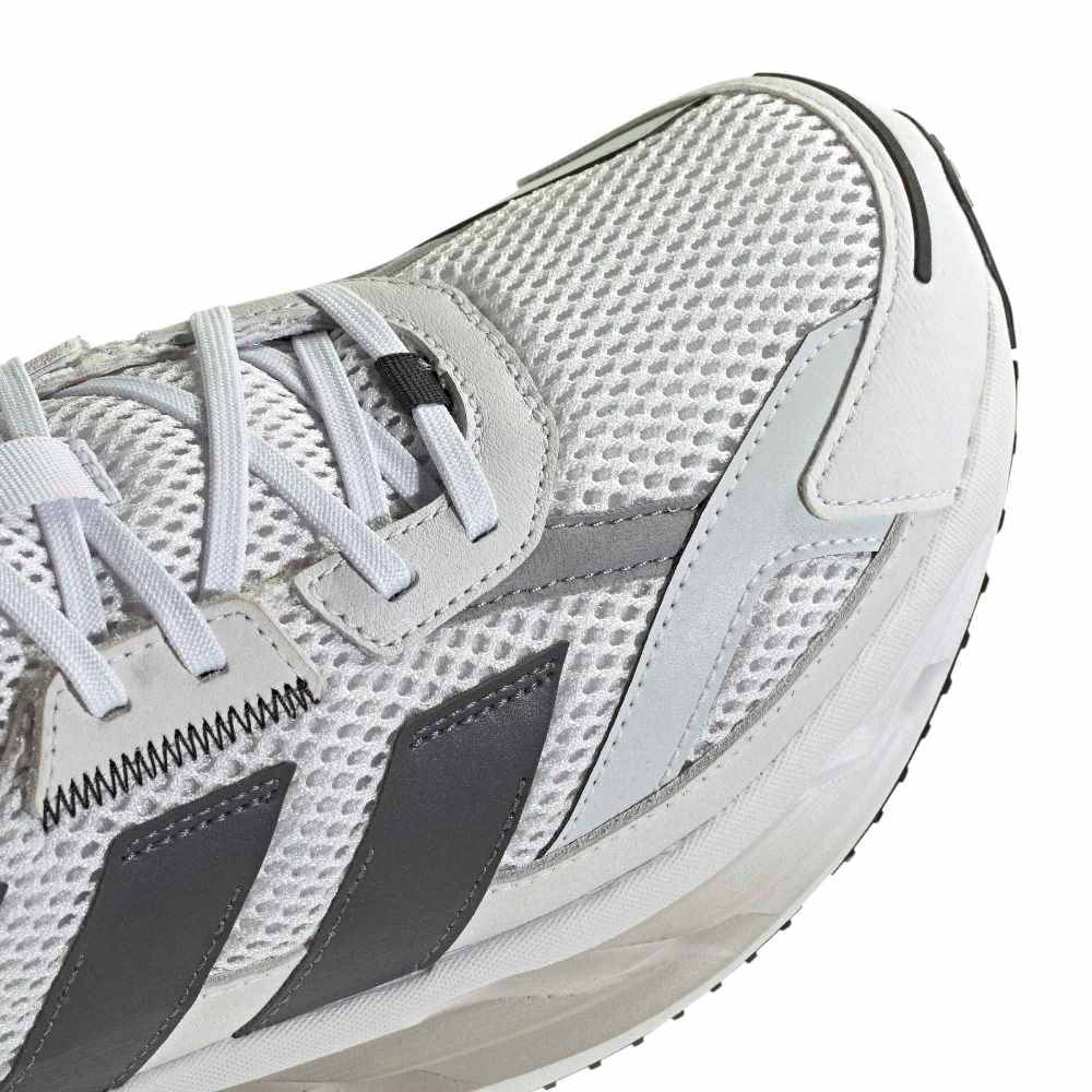 ADIDAS M ADISTAR 3 SPORTSWEAR SHOES