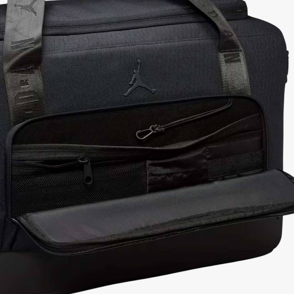 NIKE JORDAN COLLECTORS DUFFLE