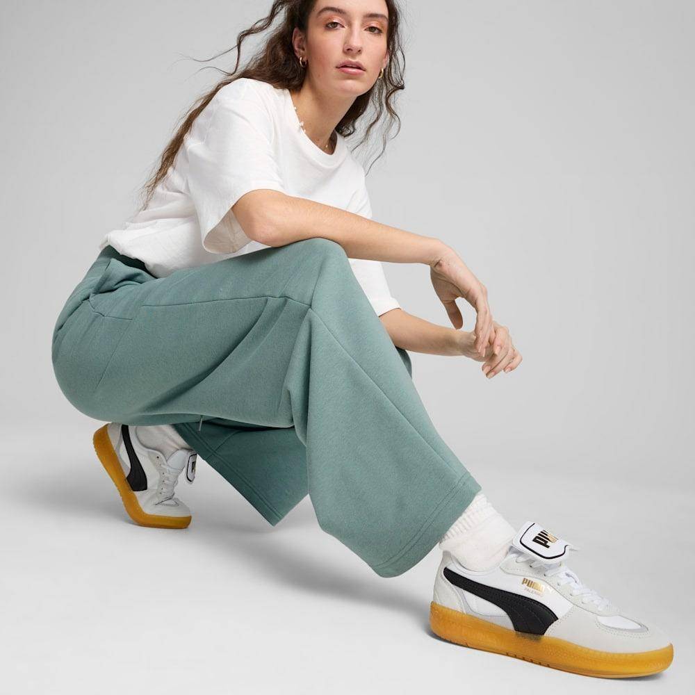 PUMA WARDROBE ESS RELAXED WIDE LEG SWEATPANTS TR