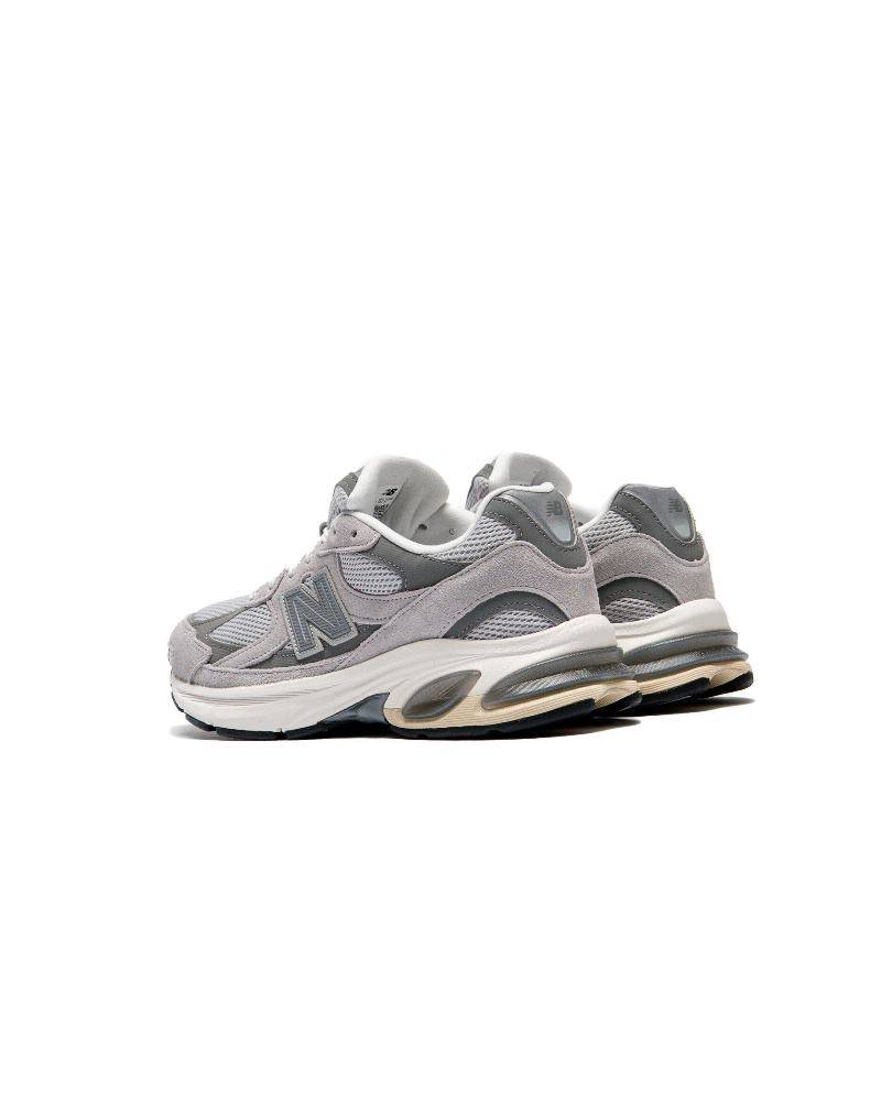 NEW BALANCE 2010 CLASSIC MENS SNEAKERS