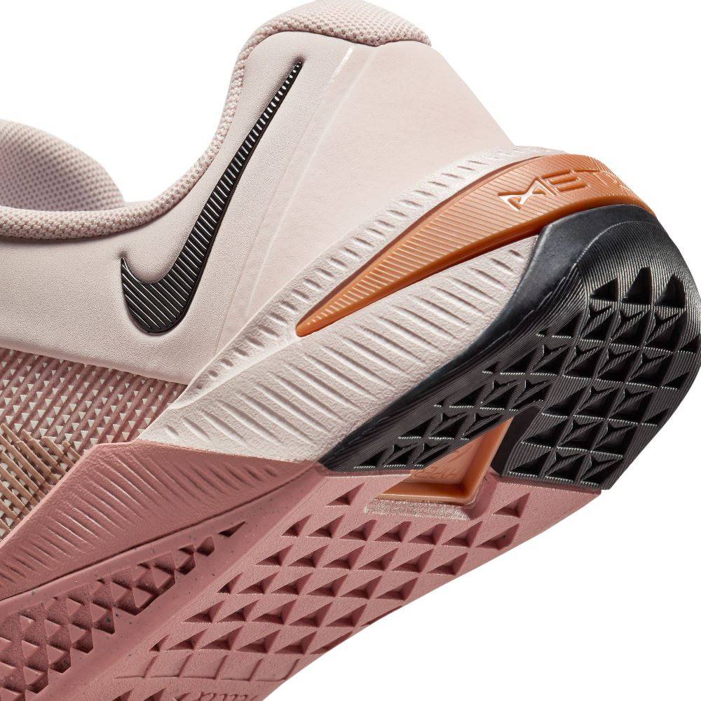 NIKE WOMENS METCON 10
