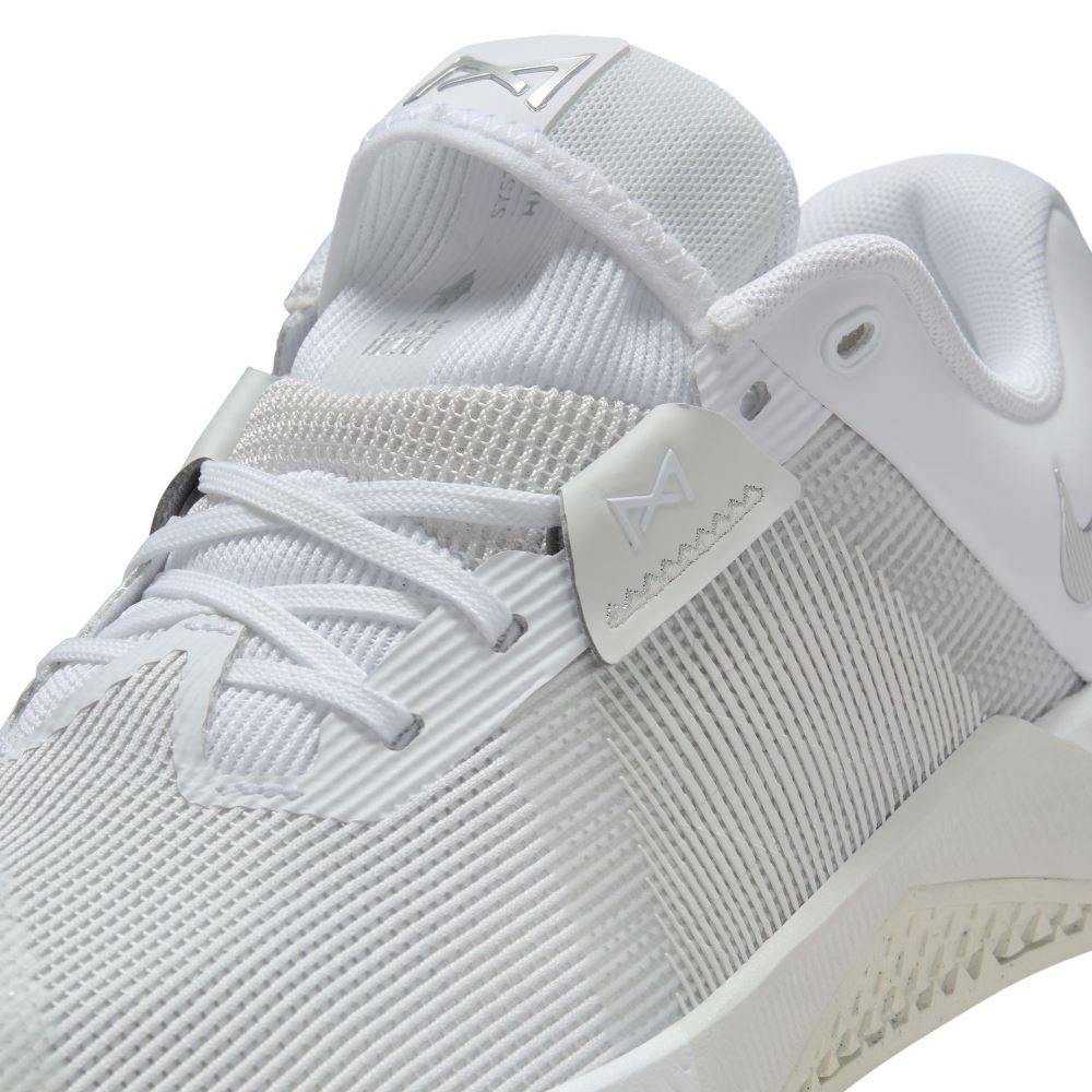 NIKE WOMENS METCON 10