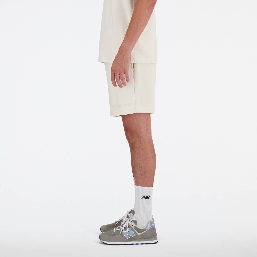 NEW BALANCE ESSENTIALS FRENCH TERRY SHIFTED SHORT