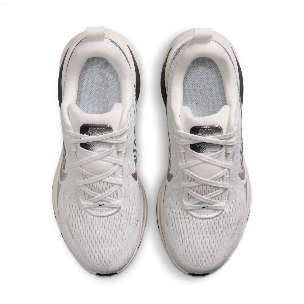 NIKE WOMENS VOMERO 18 ESS RUN SHOES