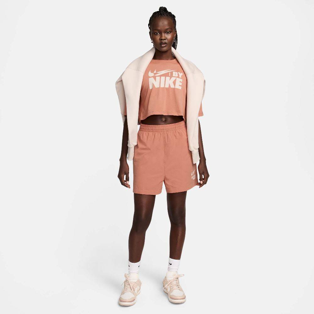 NIKE SPORTSWEAR WOMENS CROPPED TEE