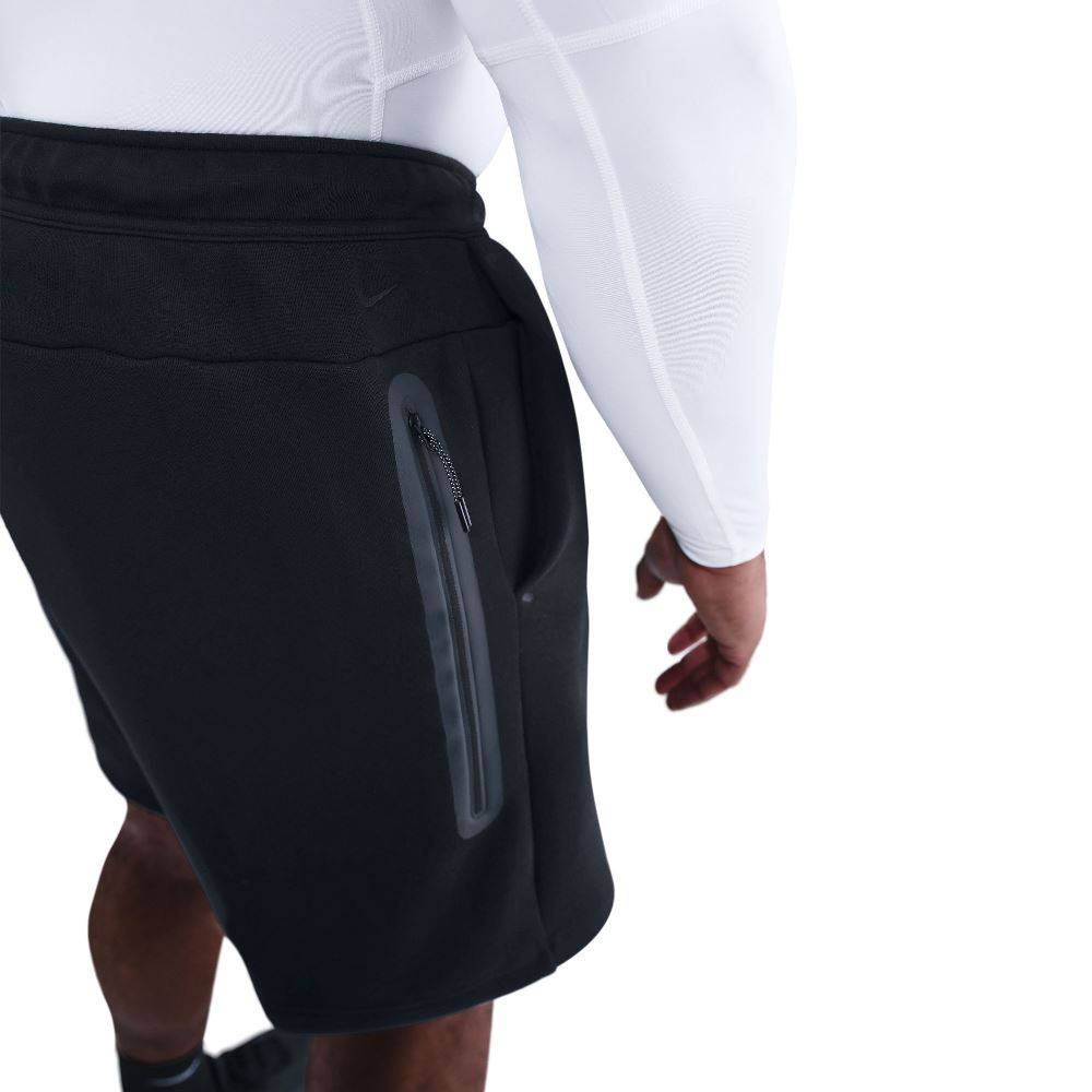 NIKE TECH FLEECE SHORT
