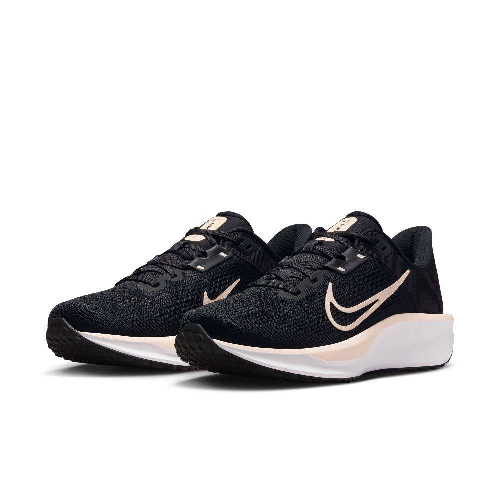 NIKE WOMENS QUEST 6