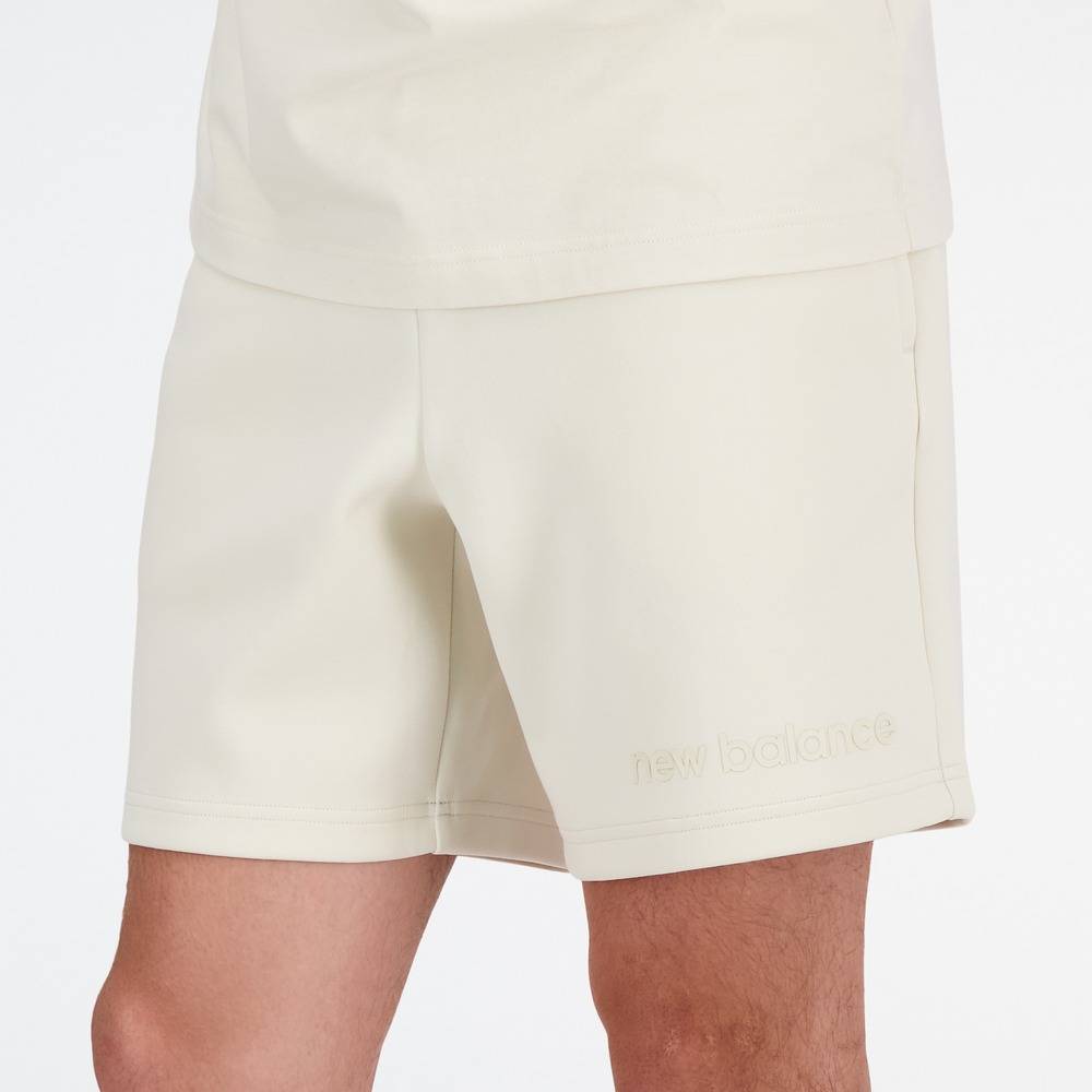 NEW BALANCE ESSENTIALS FRENCH TERRY SHIFTED SHORT