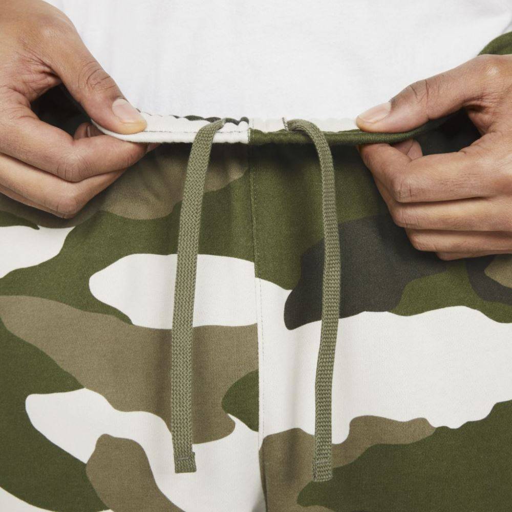 NIKE SPORTSWEAR CLUB CAMO FRENCH TERRY JOGGER PANT