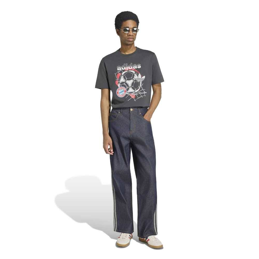 ADIDAS M FC BAYERN MUENCHEN SEASONAL GRAPHIC TEE