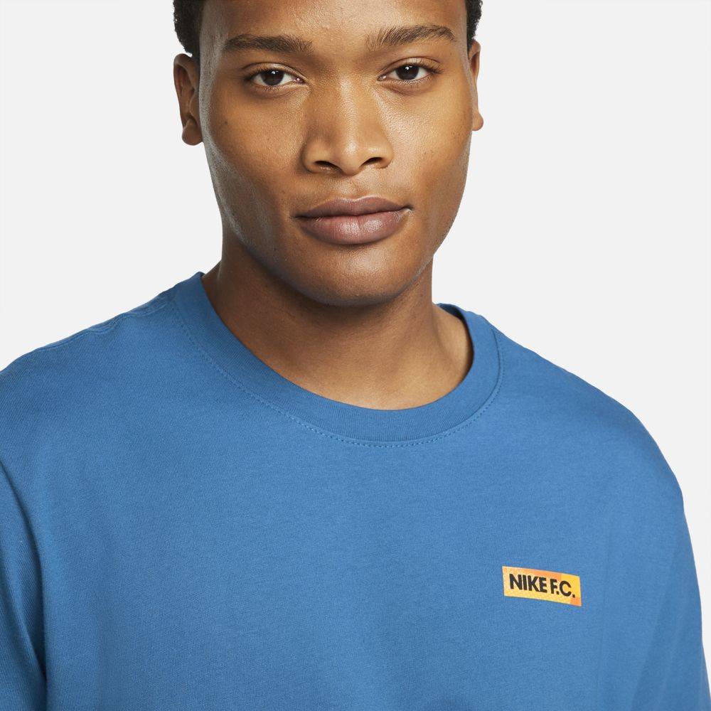 NIKE FC SEASONAL GRAPHIC TEE