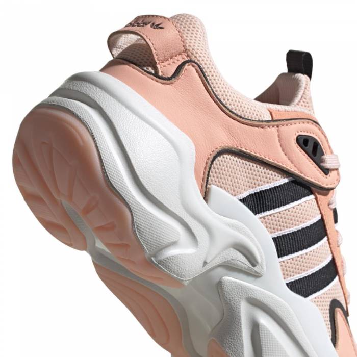 ADIDAS MAGMUR RUNNER WMNS SHOES