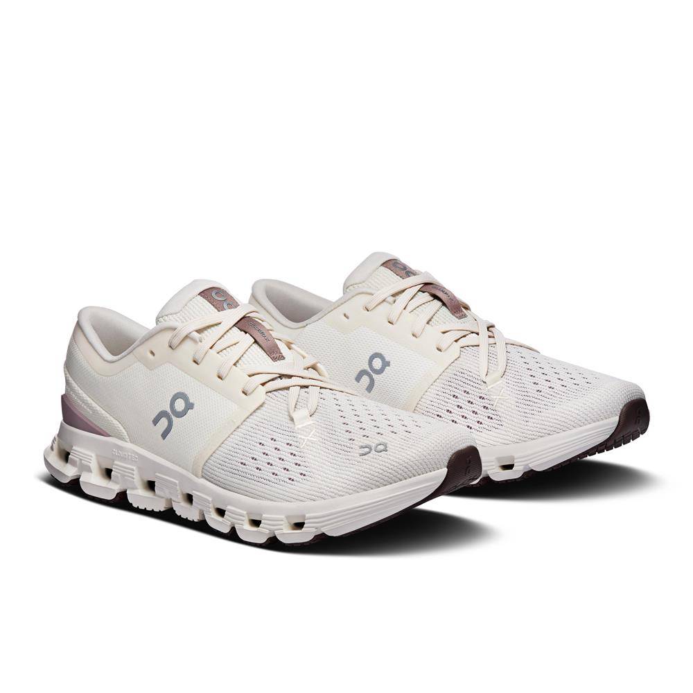 ON RUNNING CLOUD X 4 W
