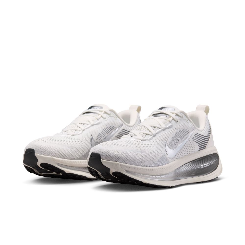 NIKE WOMENS VOMERO 18 ESS RUN SHOES
