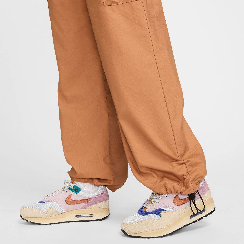 NIKE NSW ESSENTIAL WOVEN MID-RISE CARGO PANT