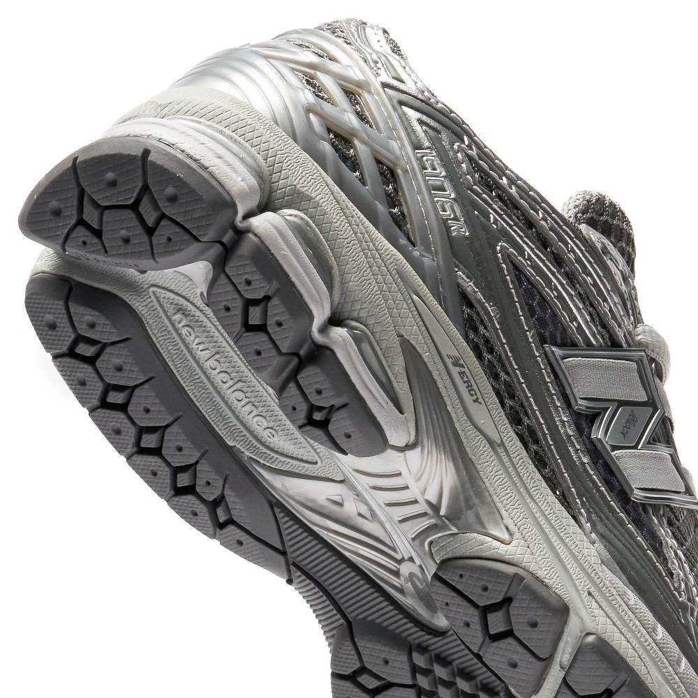 NEW BALANCE 1906R UNISEX CLASSIC SNEAKERS