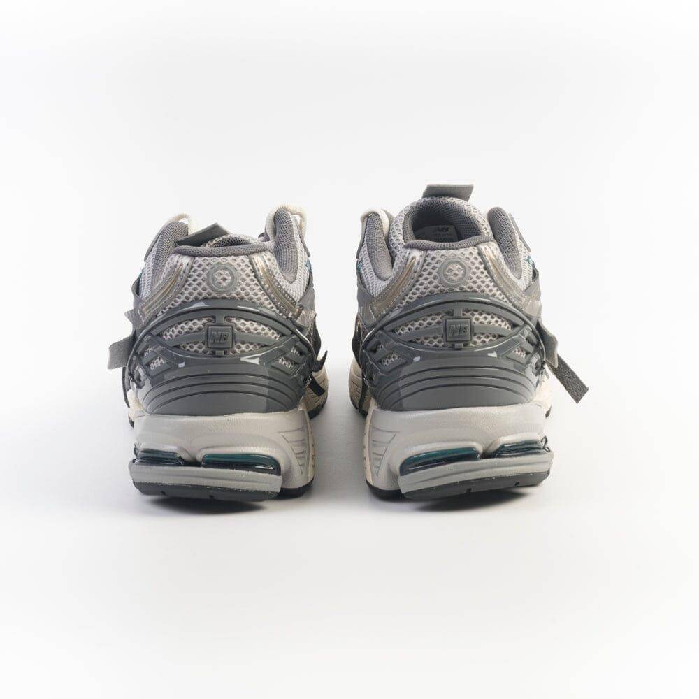 NEW BALANCE 1906R UNISEX CLASSIC SNEAKERS