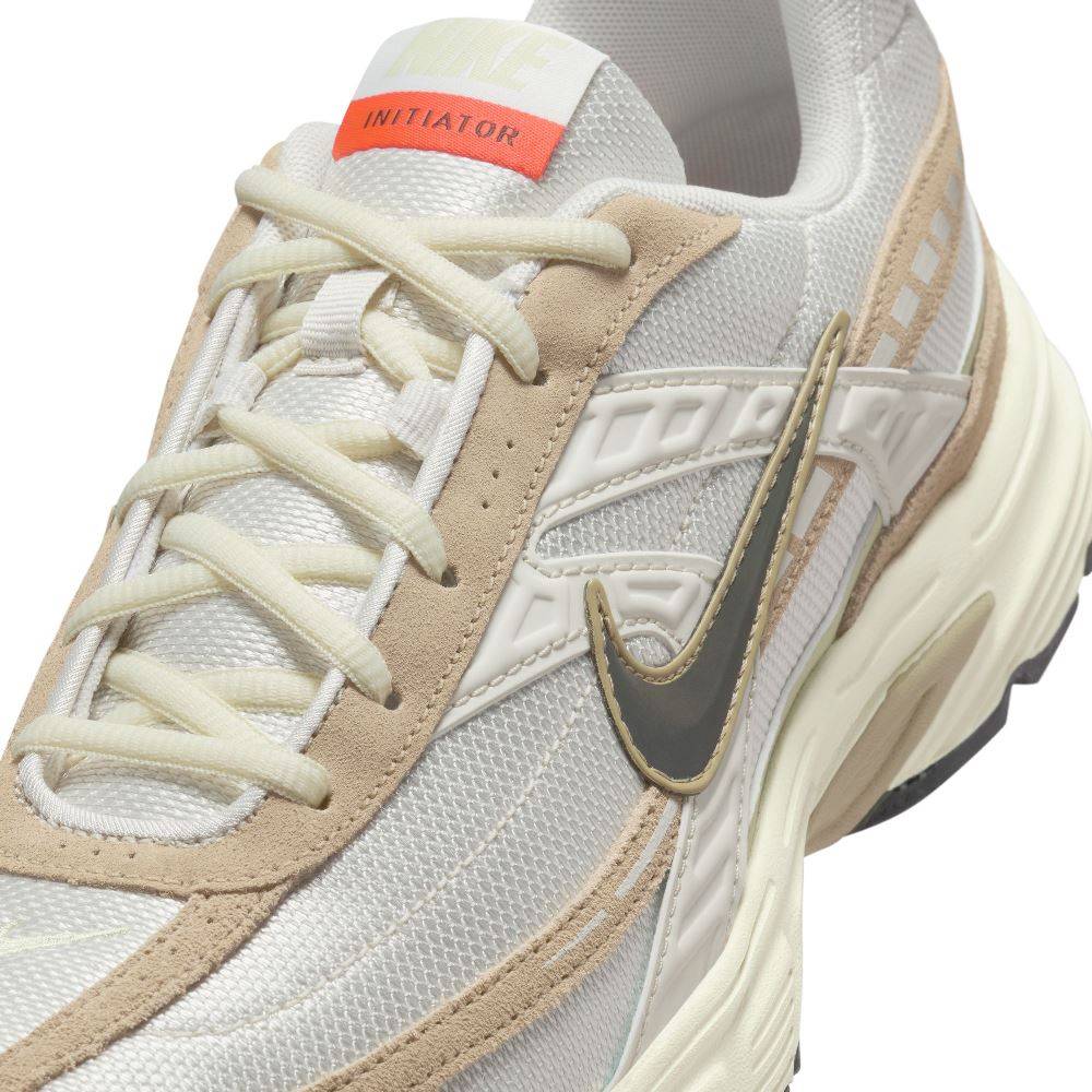 NIKE INITIATOR