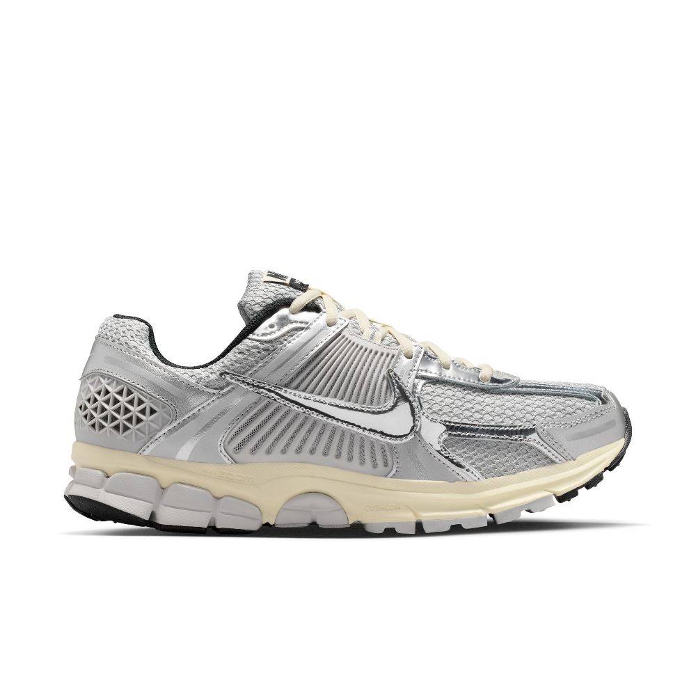 NIKE ZOOM VOMERO 5