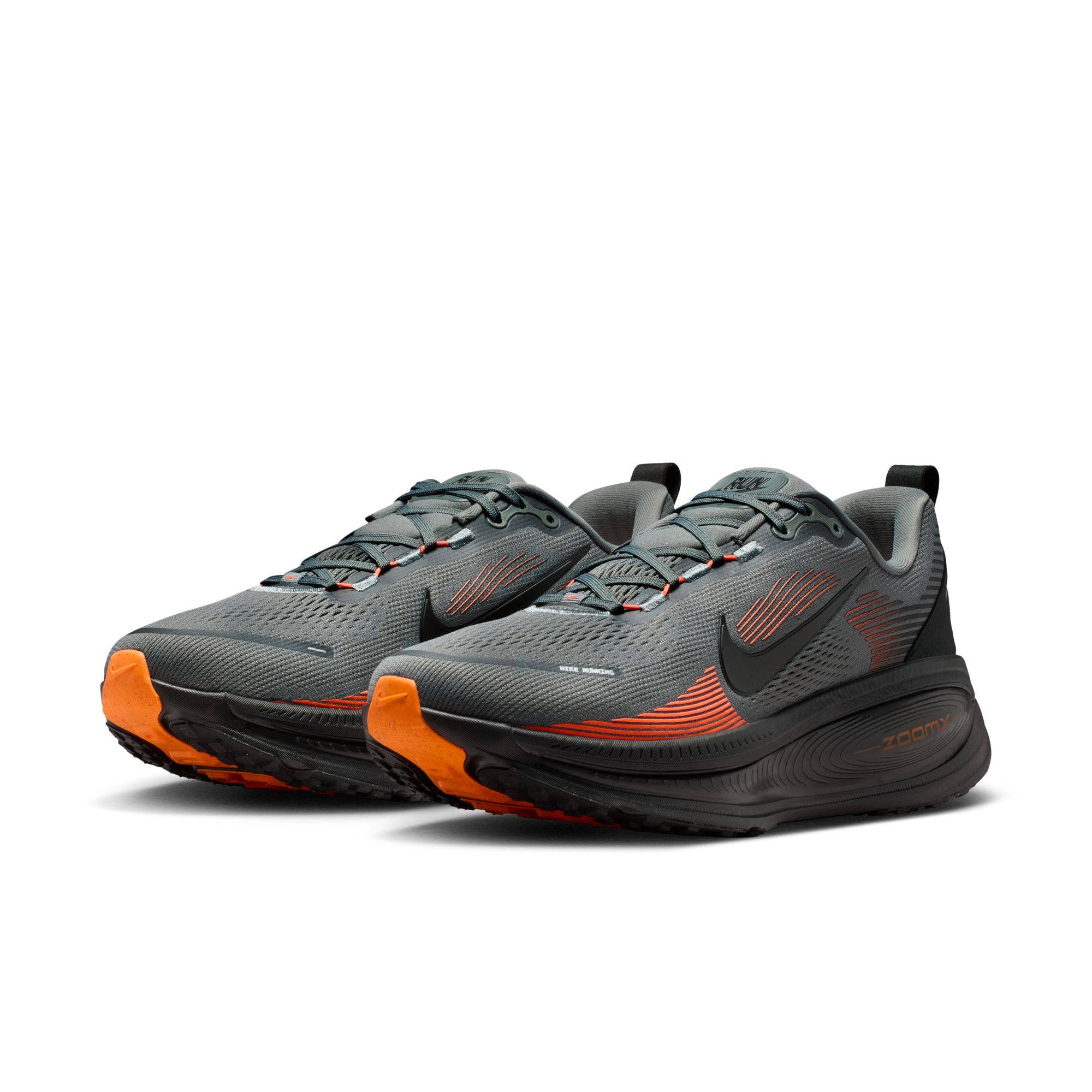 NIKE VOMERO 18 ROAD RUNNING SHOES