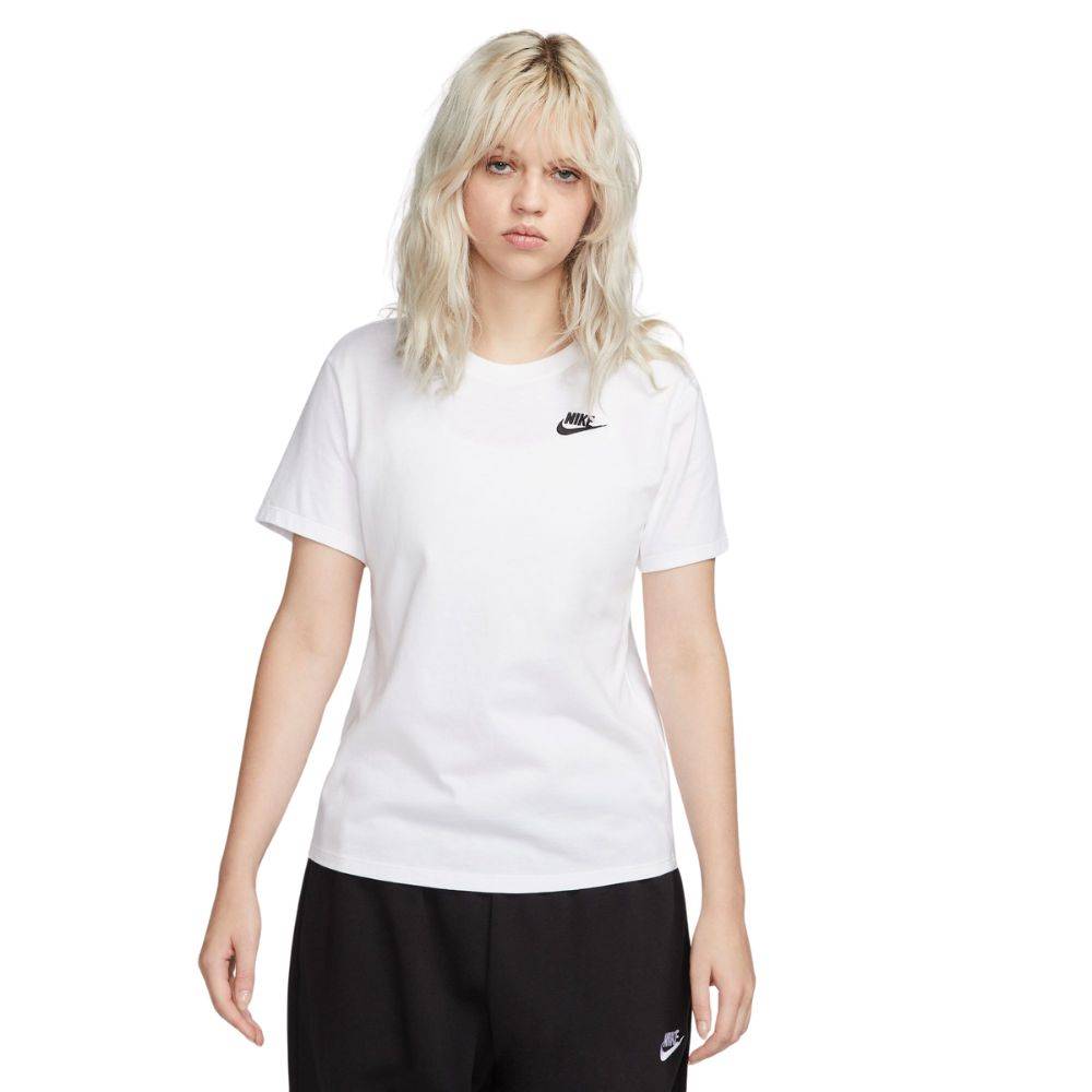 NIKE WOMENS NSW CLUB SS TEE