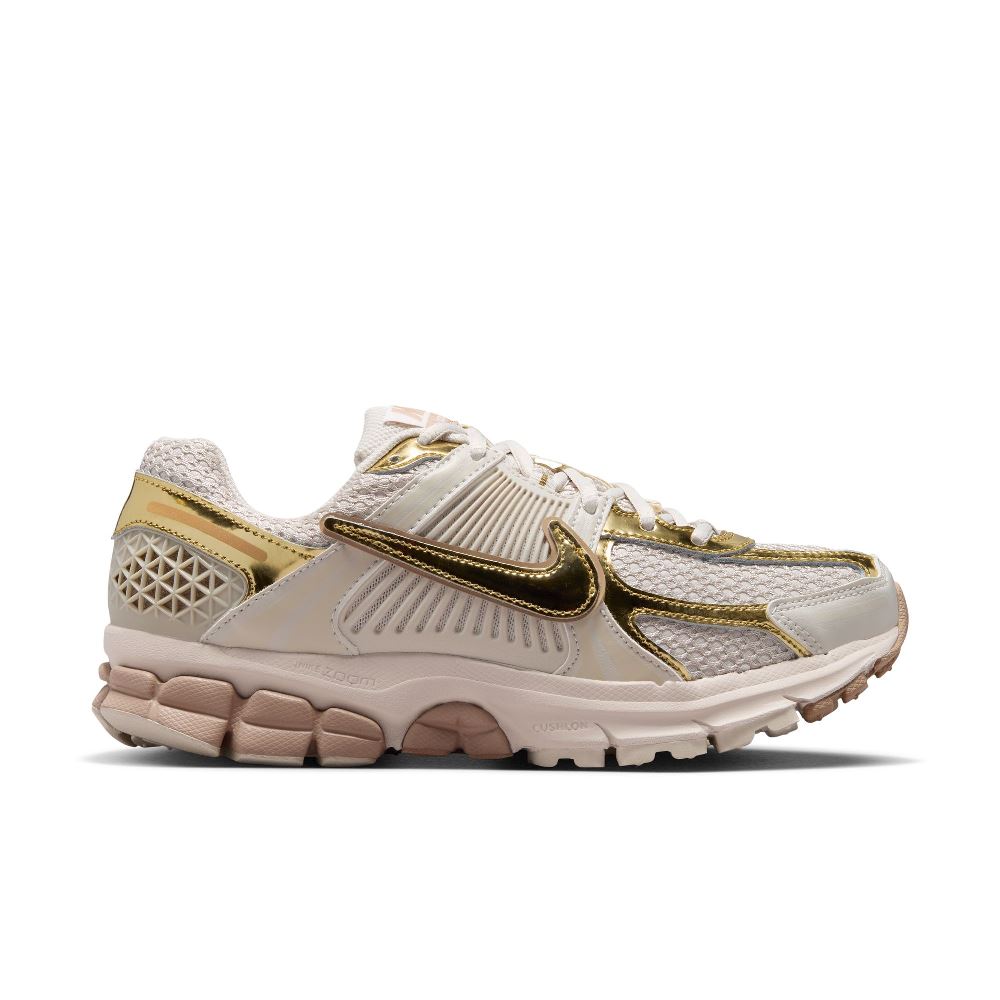 NIKE WOMENS ZOOM VOMERO 5 CHROME