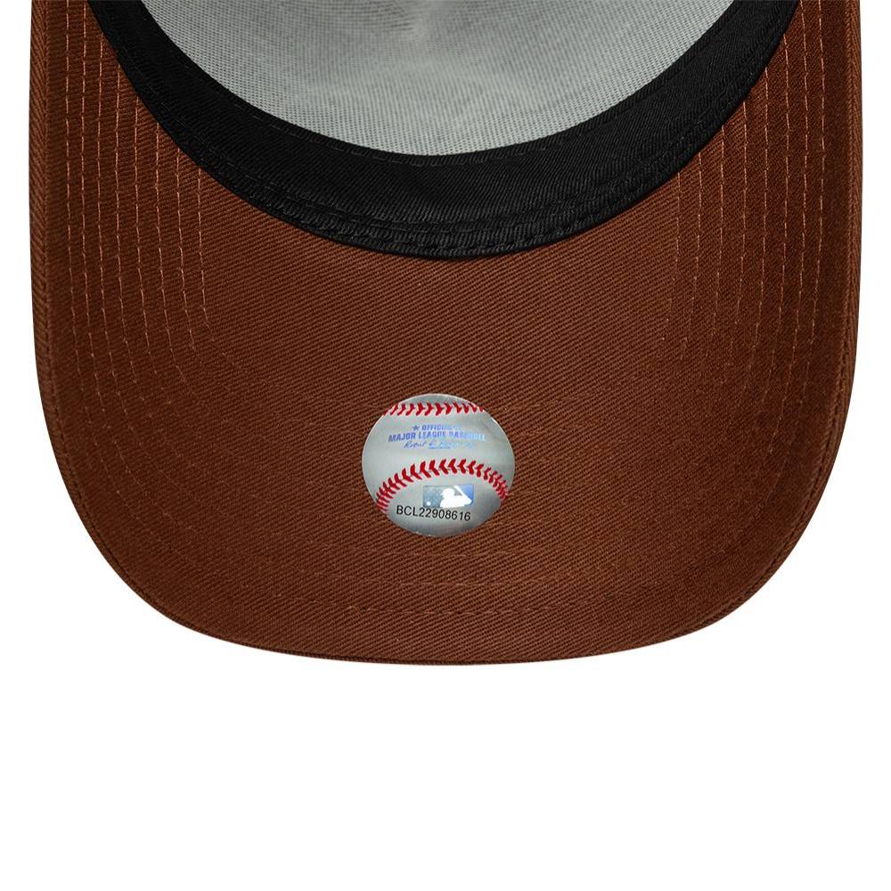 NEW ERA OUTLINE E-FRAME TRUCKER NEW YORK YANKEES