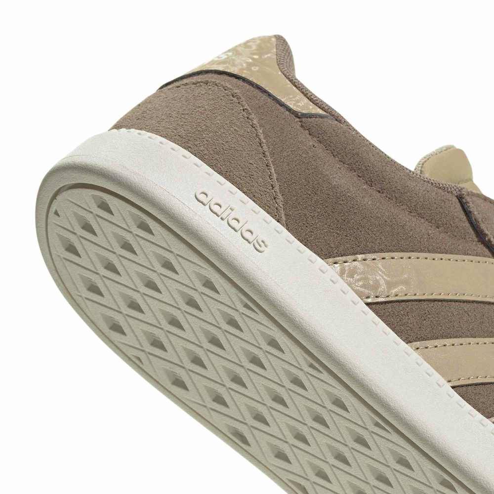ADIDAS BREAKNET SLEEK